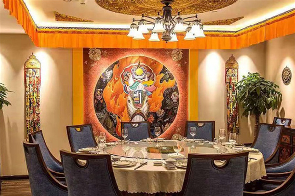 藏族文化彩绘展示